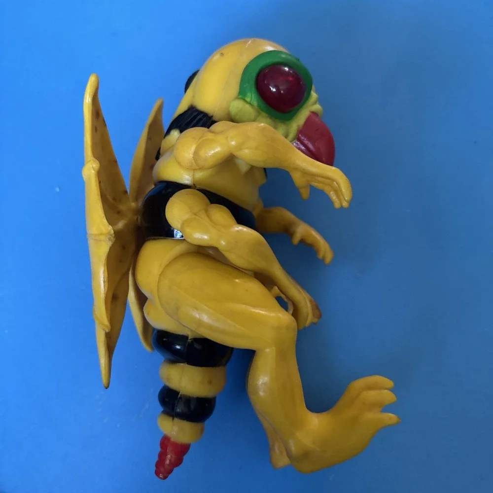 Galoob 1983 Blackstar Meuton The Wasp  With Wings Working Eyes!